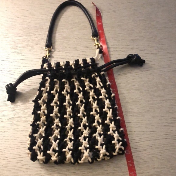 Clare V. Los Ángeles Stylish Black and White Women's Bag - Picture 7 of 14